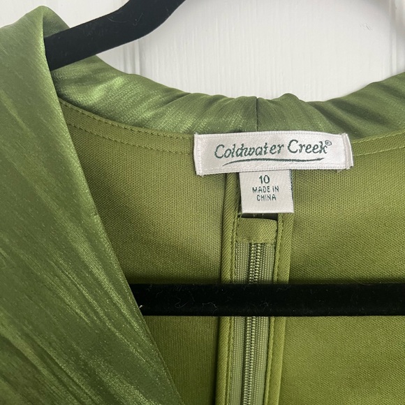 Shiny Layered Collar Green Blouse - Picture 2 of 4